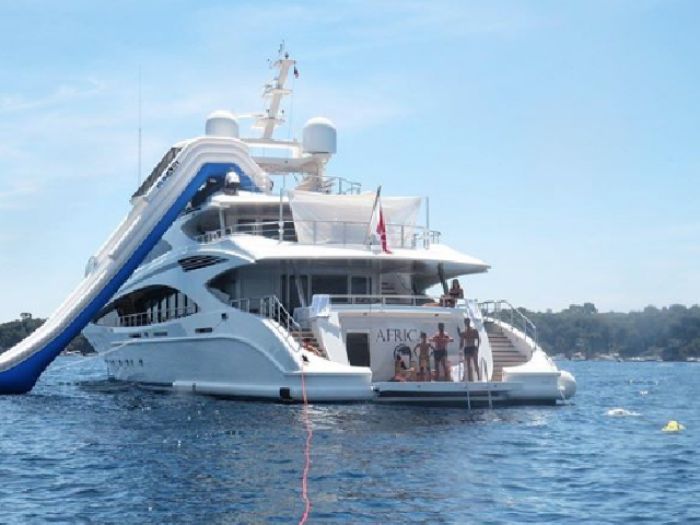 Yacht de Cristiano Ronaldo l’Azimut Grande 27